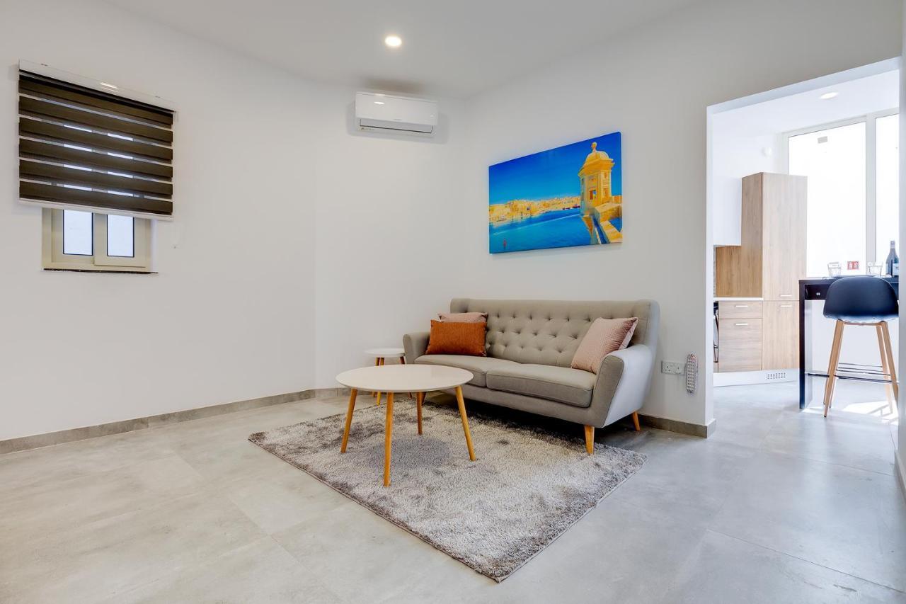 Perfect Location, Modern 2Br Apartment Слима Экстерьер фото
